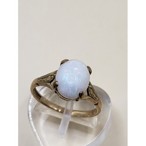 46 - 9ct Gold & Opal Ring Size K Weighs 2.2g Fully Hallmarked&nbsp;