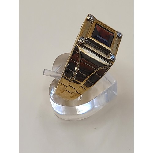 8 - 9ct Gold Gent's Garnet & Diamond Ring Size X Weighs 13.4g Fully Hallmarked Nice Condition&nbsp;