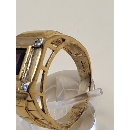 8 - 9ct Gold Gent's Garnet & Diamond Ring Size X Weighs 13.4g Fully Hallmarked Nice Condition&nbsp;