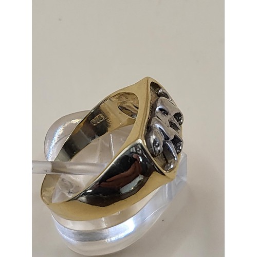 9 - 14ct Gold Gent's Jaguar Ring Size X Weighs 6.3g Hallmarked 585&nbsp;