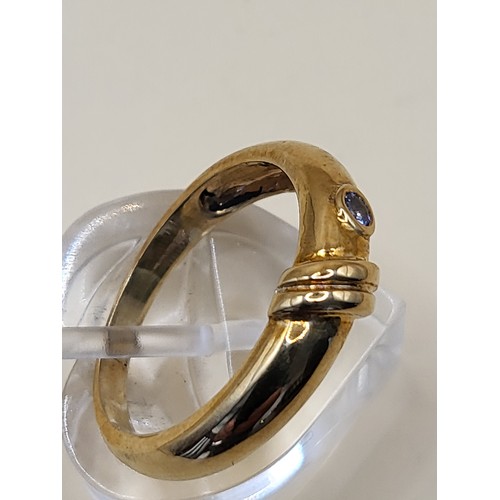 17 - 9ct Gold Gent's CZ Ring Size S Weighs 3.8g Fully Hallmarked Good Condition&nbsp;