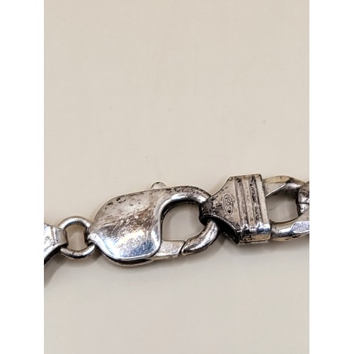 18 - 925 Silver Curb Chain Measures 51cm Long Unclasped & Links Measure 1cm Thick Weighs 72.9g&nbsp;