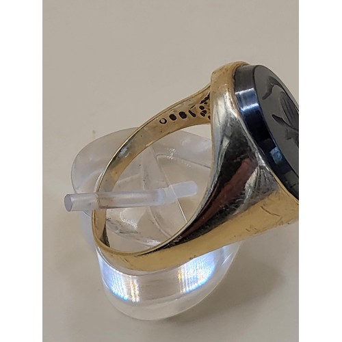 39 - 9ct Gold Hematite Centurion Gent's Signet Ring Size Just A Little Bigger Than Z Weighs 8.6g Fully Ha... 