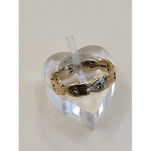 43 - 18ct Gold Ladies Band Ring Weighs 3.1g Fully Hallmarked Size N