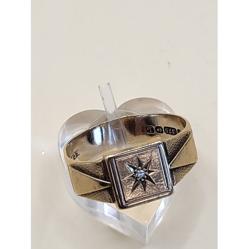 46 - 9ct Gold & Single Stone Gent's Diamond Ring Weighs 4.5g Size V Good Condition Fully Hallmarked