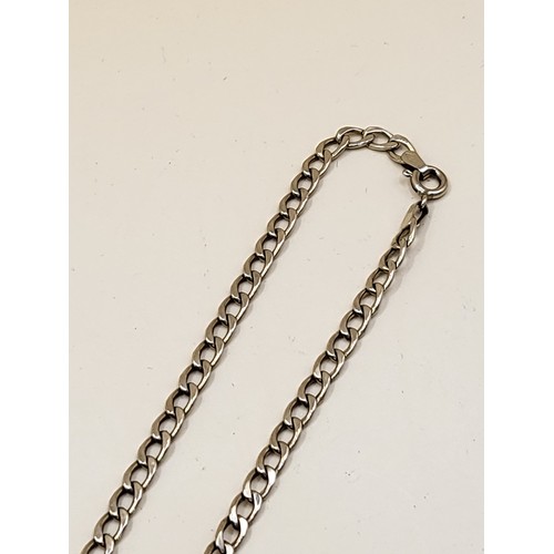 47 - 9ct Gold Necklace with Tbar Fully Hallmarked Measures 46cm Unclasped Weighs 5.3g&nbsp;