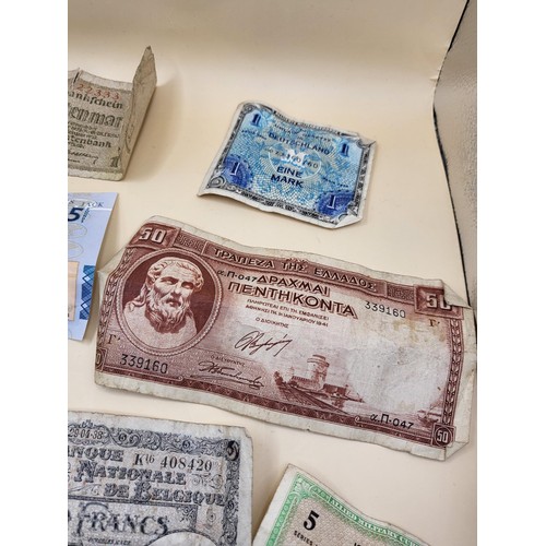 Small Collection of Used Bank Notes From Europe & The World Includes ...