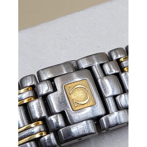 23 - Omega Seamaster 120m 18ct Bezel Quartz Gent's Watch in Good Condition & Perfect Working Order Un... 