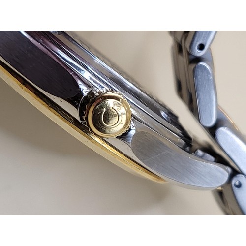 23 - Omega Seamaster 120m 18ct Bezel Quartz Gent's Watch in Good Condition & Perfect Working Order Un... 