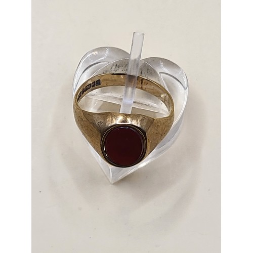 54 - 9ct Gold Bloodstone Pinkie Ring Size M Weighs 2.3g Fully Hallmarked&nbsp;