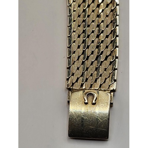 25 - 1969 Omega Constellation 18ct Gold Watch With 18ct Gold Bracelet & Case Item Weighs an Impressiv... 