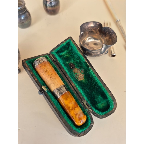 123 - Small Collection of Silverware&nbsp;