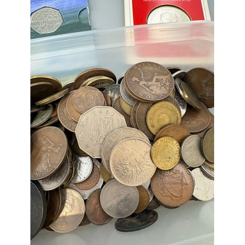 193 - Collection of Mixed Coin Denominations to Include 50p's, &pound;2 Coin & Pennies&nbsp;