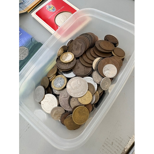 193 - Collection of Mixed Coin Denominations to Include 50p's, &pound;2 Coin & Pennies&nbsp;