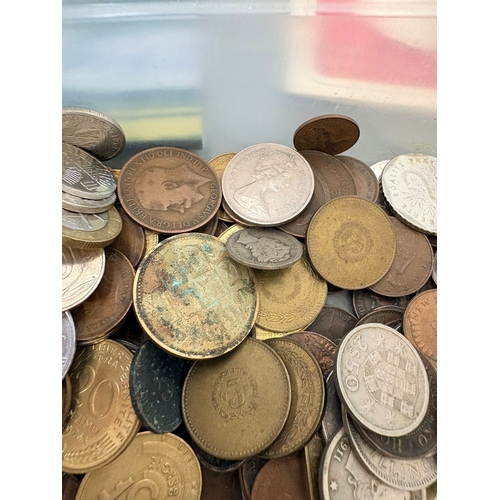 193 - Collection of Mixed Coin Denominations to Include 50p's, &pound;2 Coin & Pennies&nbsp;