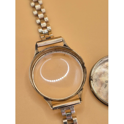 199 - 9ct Gold Vintage Ladies' Accurist Watch Winding And Working at Time of Writing This Description Some... 