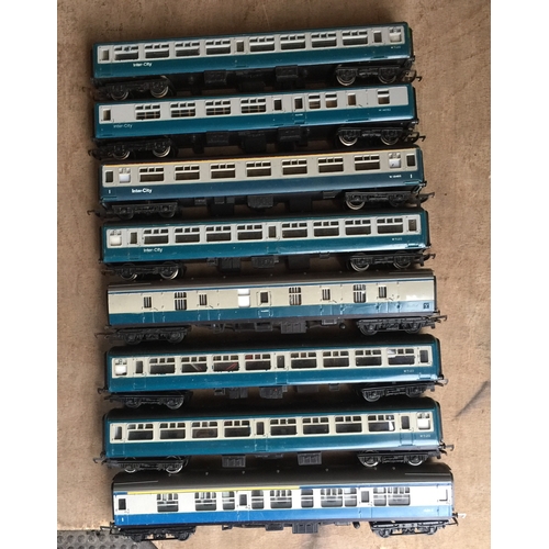 19 - 8 assorted oo gauge hornby etc blue grey passenger coaches unboxed