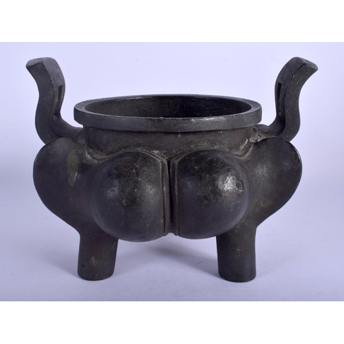 1179 - AN 18TH/19TH CENTURY CHINESE LOBED BRONZE CENSER Ming style, with high looping handles. 1863 grams. ... 