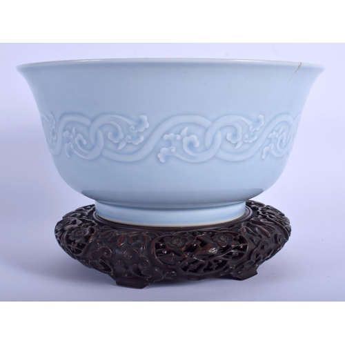 1218 - A CHINESE QING DYNASTY MONOCHROME BLUE GLAZED PORCELAIN BOWL Yongzheng mark and possibly of the peri... 