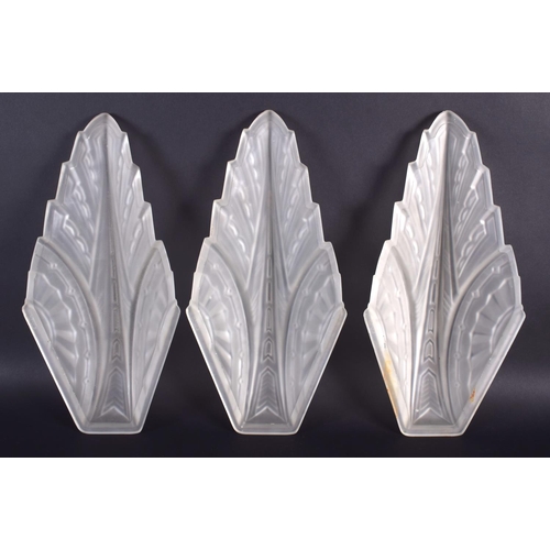 20 - A STYLISH SET OF THREE ART DECO GLASS WALL PLAQUE by Verrerie Des Hanots,  of highly stylised form. ... 