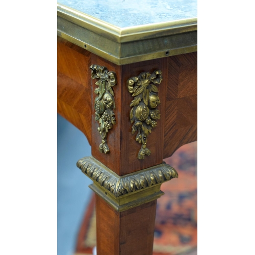 232 - A FINE 19TH CENTURY FRENCH ORMOLU MOUNTED MARBLE TOP TABLE in the manner of Linke or Sormani. 74 cm ... 