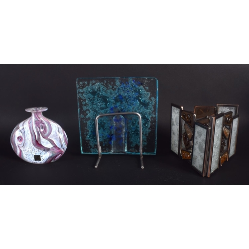 7 - A RETRO 1960S BLUE SPECKLED ART GLASS PLAQUE together with a glass sculpture etc. Largest 15 cm wide... 