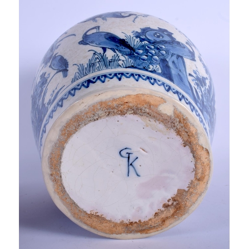 83 - A GOOD 17TH  CENTURY DUTCH DELFT BLUE AND WHITE POTTERY VASE by Gisbrecht Lambrecht Kruyk, painted w... 