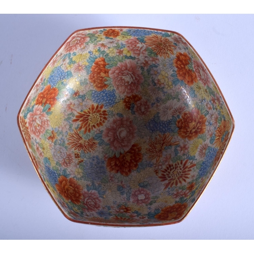 1061 - AN EARLY 20TH CENTURY JAPANESE MEIJI PERIOD SATSUMA BOWL painted with flower. 14 cm wide.