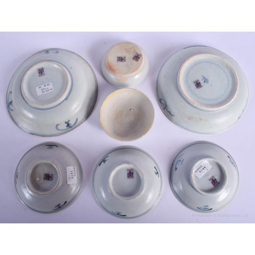 1178 - THREE CHINESE TEK SING CARGO PORCELAIN SAUCERS together with plates etc. Largest 12 cm wide. (6)