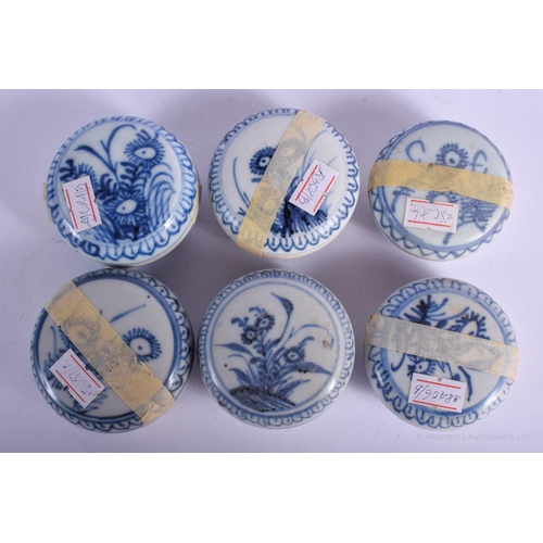 1188 - SIX CHINESE CA MAU CARGO PORCELAIN COSMETIC BOXES AND COVERS painted with flowers. 6.5 cm diameter. ... 