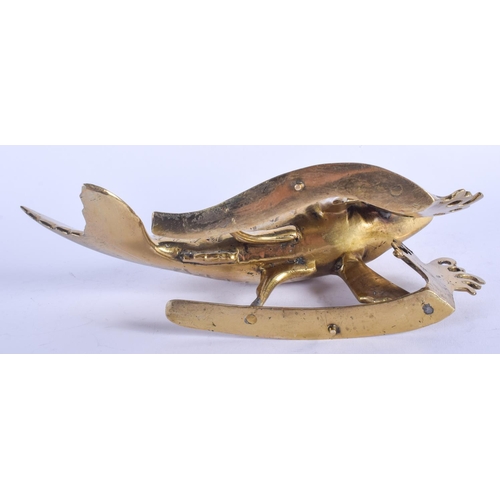 1250 - A 19TH CENTURY CHINESE BRONZE CARP INCENSE BURNER Qing. 22 cm x 13 cm.