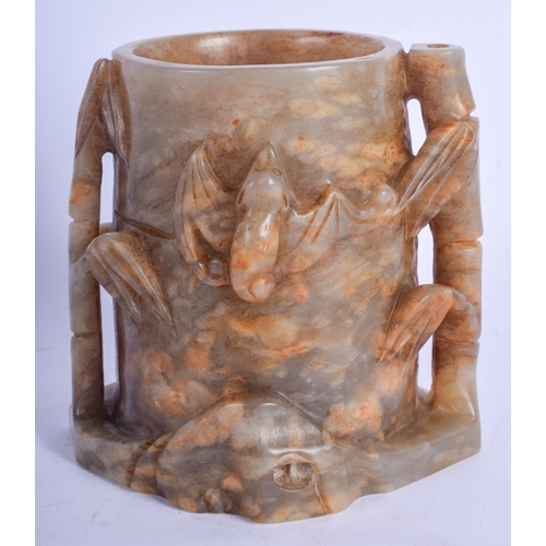 1258 - A CHINESE CARVED MUTTON JADE BRUSH POT 20th Century, overlaid with bats and bamboo supports. 10 cm x... 