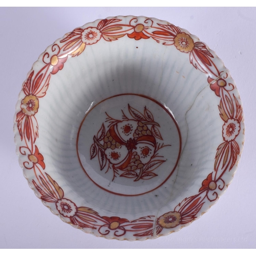 1269 - AN 18TH CENTURY JAPANESE EDO PERIOD IMARI FLUTED BOWL painted with flowers and vines. 11 cm wide.