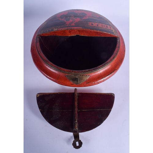 1288 - AN EARLY 20TH CENTURY CHINESE LACQUERED WOOD FOOD BOX AND COVER Qing/Republic. 27 cm wide.