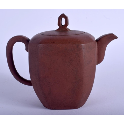 1308 - A CHINESE YIXING POTTERY TEAPOT AND COVER 20th Century. 16 cm x 13 cm.