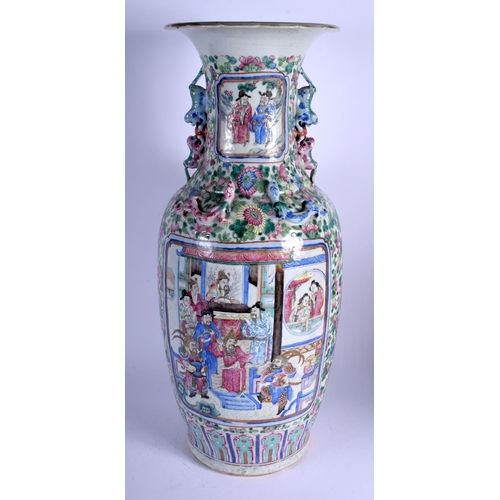 1372 - A VERY LARGE 19TH CENTURY CHINESE FAMILLE ROSE CANTON VASE Qing, painted with figures and extensive ... 