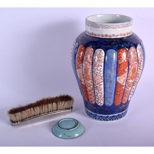 1384 - A 19TH CENTURY JAPANESE MEIJI PERIOD WHITE METAL COMB together with an imari vase & Canton dish. Lar... 