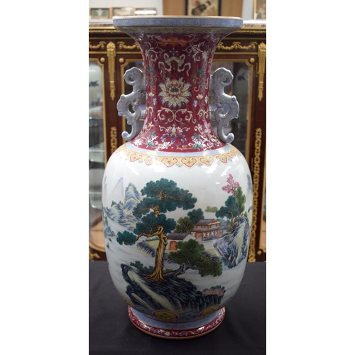 1455 - A LOVELY EARLY 20TH CENTURY CHINESE FAMILLE ROSE PORCELAIN VASE Late Qing, bearing Qianlong marks to... 