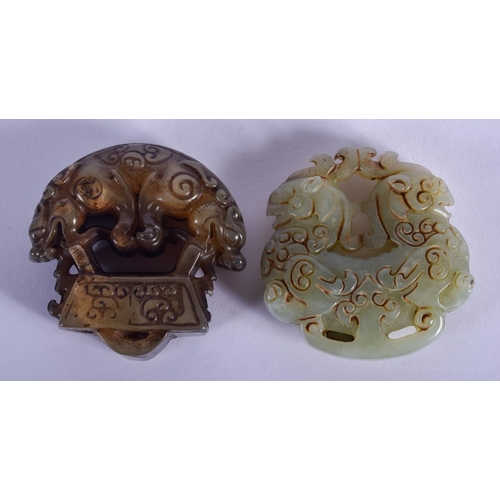 1517 - TWO CHINESE JADE CARVINGS 20th Century. Largest 5 cm x 5 cm. (2)