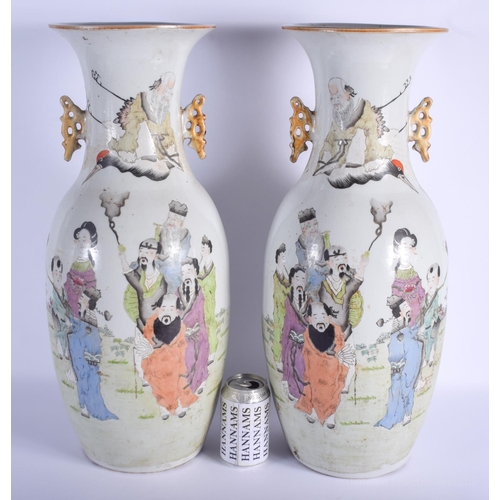 1519 - A LARGE PAIR OF EARLY 20TH CENTURY CHINESE FAMILLE ROSE VASES Late Qing/Republic, painted with figur... 