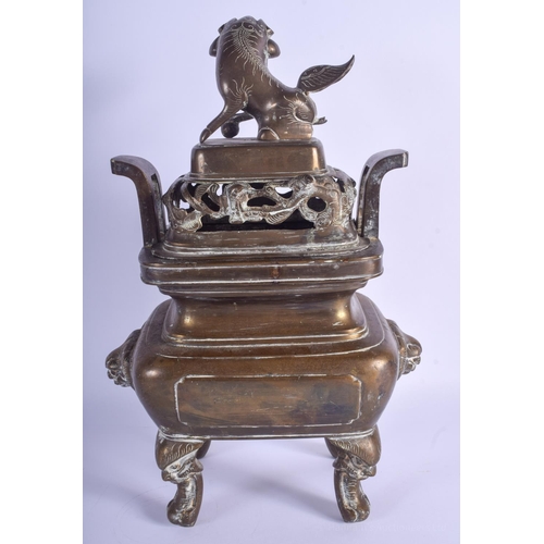 1527 - A 19TH CENTURY CHINESE TWIN HANDLED BRONZE CENSER AND COVER with Buddhistic lion terminal. 40 cm x 2... 