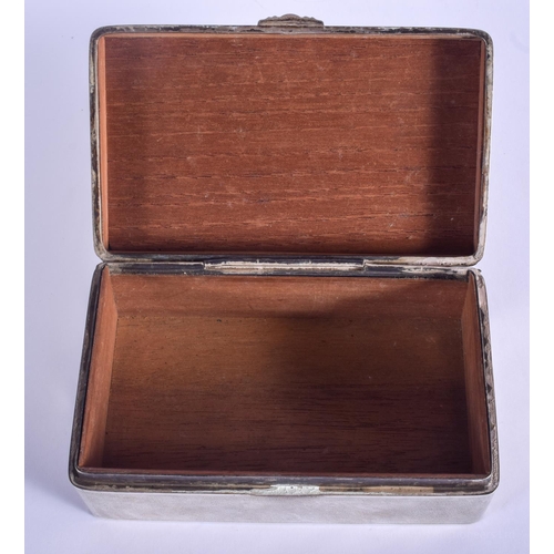 1529 - A LATE 19TH CENTURY CHINESE EXPORT SILVER CIGARETTE CASE by Hung Chong. 594 grams. 15 cm x 9 cm.