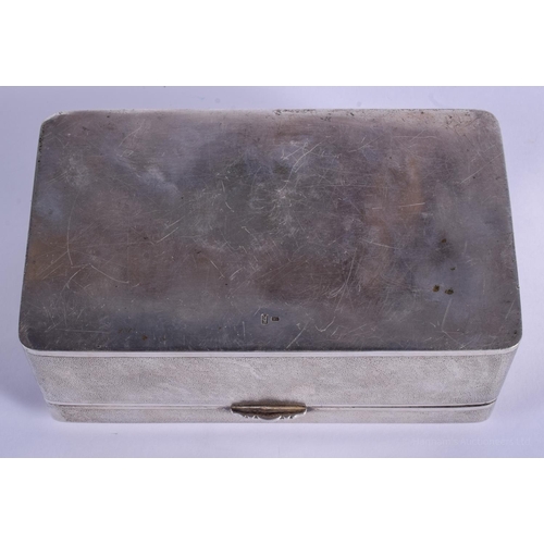 1529 - A LATE 19TH CENTURY CHINESE EXPORT SILVER CIGARETTE CASE by Hung Chong. 594 grams. 15 cm x 9 cm.