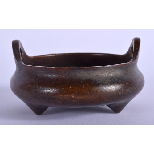 1542 - A CHINESE BRONZE CENSER. 8 cm wide, internal width 6.5 cm.