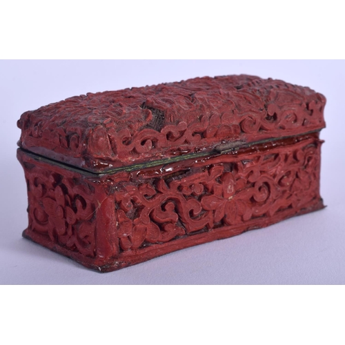 1543 - A 19TH CENTURY CHINESE CINNABAR LACQUER SNUFF BOX Qing. 8 cm x 4 cm.