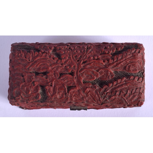 1543 - A 19TH CENTURY CHINESE CINNABAR LACQUER SNUFF BOX Qing. 8 cm x 4 cm.