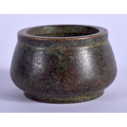 1544 - A CHINESE BRONZE CENSER. 3.5 cm wide.