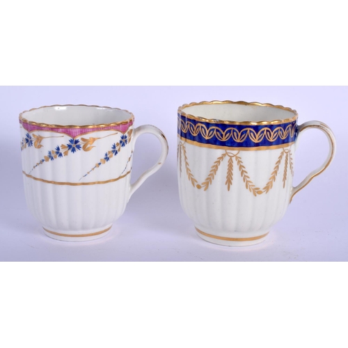 172 - 18th c. Caughley unusual coffee cup of reeded form decorated with cornflowers under a pink border an... 