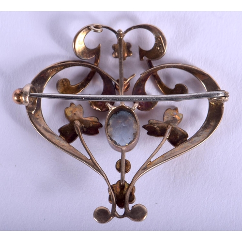 1811 - AN ART NOUVEAU 9CT GOLD PENDANT BROOCH. 3.3 grams. 3.75 cm x 3 cm.