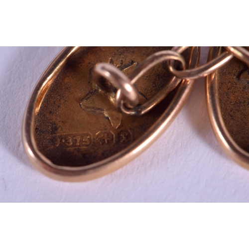 1822 - A PAIR OF VINTAGE 9CT GOLD CUFFLINKS. 2.8 grams.